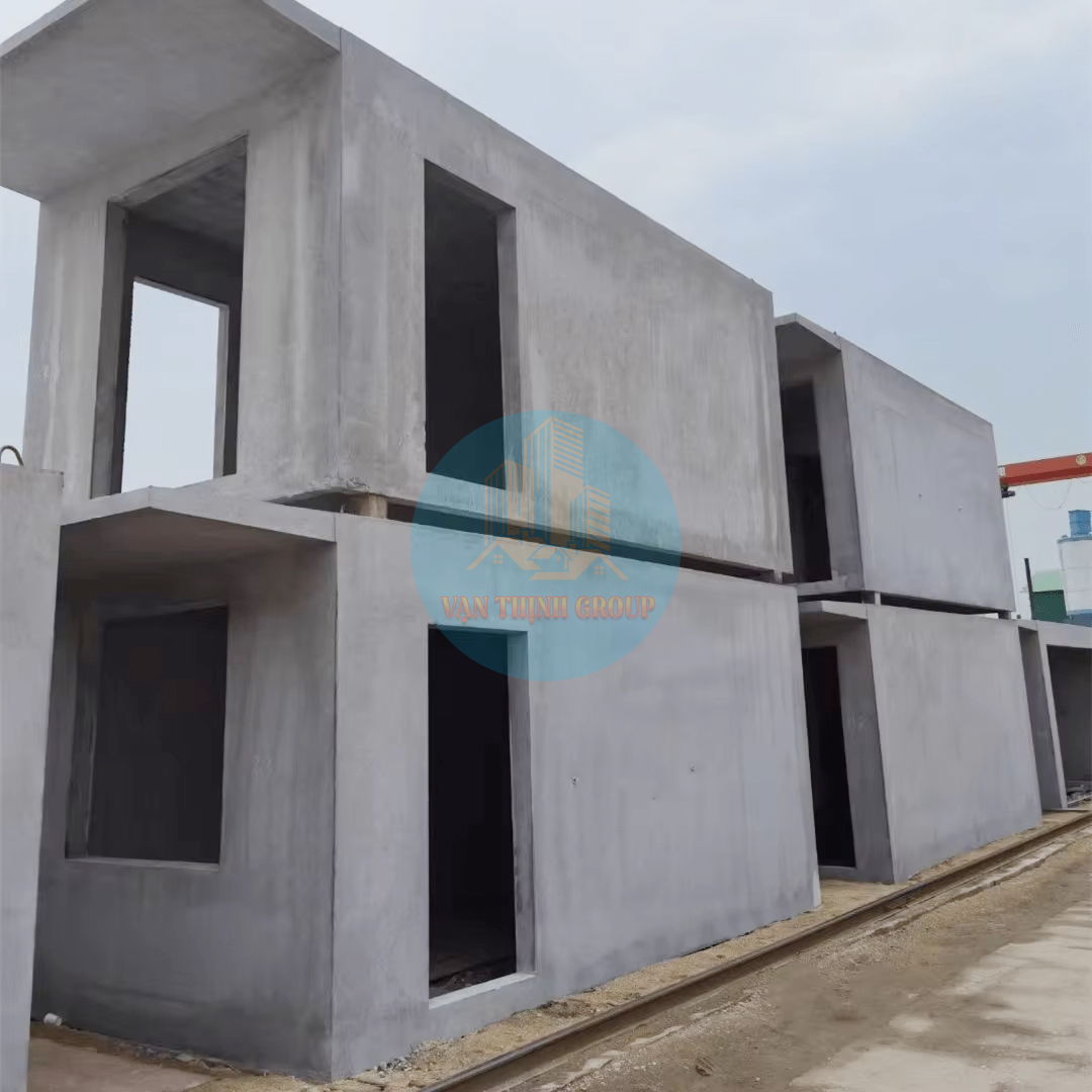 Nhà 2 tầng bằng bê tông đúc sẵn